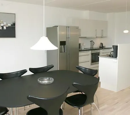 Semesterbostad Three-bedroom Holiday In Dronningmolle 3 Hornbæk
